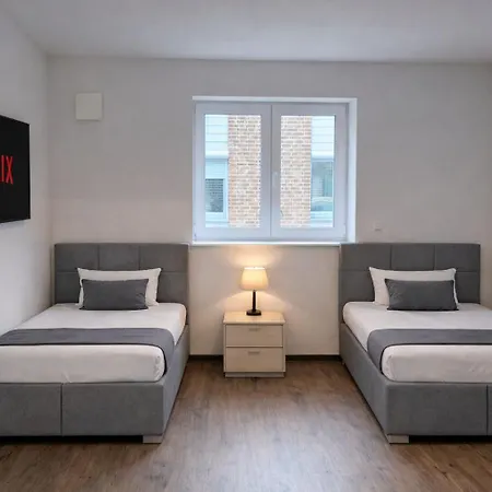 Lejlighed 3 Bedroom 6 Singlebeds, Free Parking, Bad Segeberg, Near Autobahn A21 A20